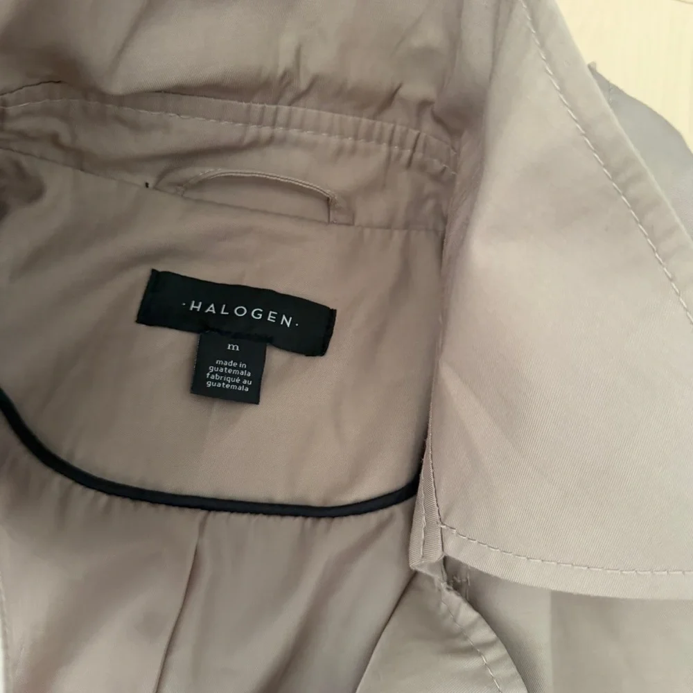 Halogen Tan Trench Coat - Picture 4 of 4